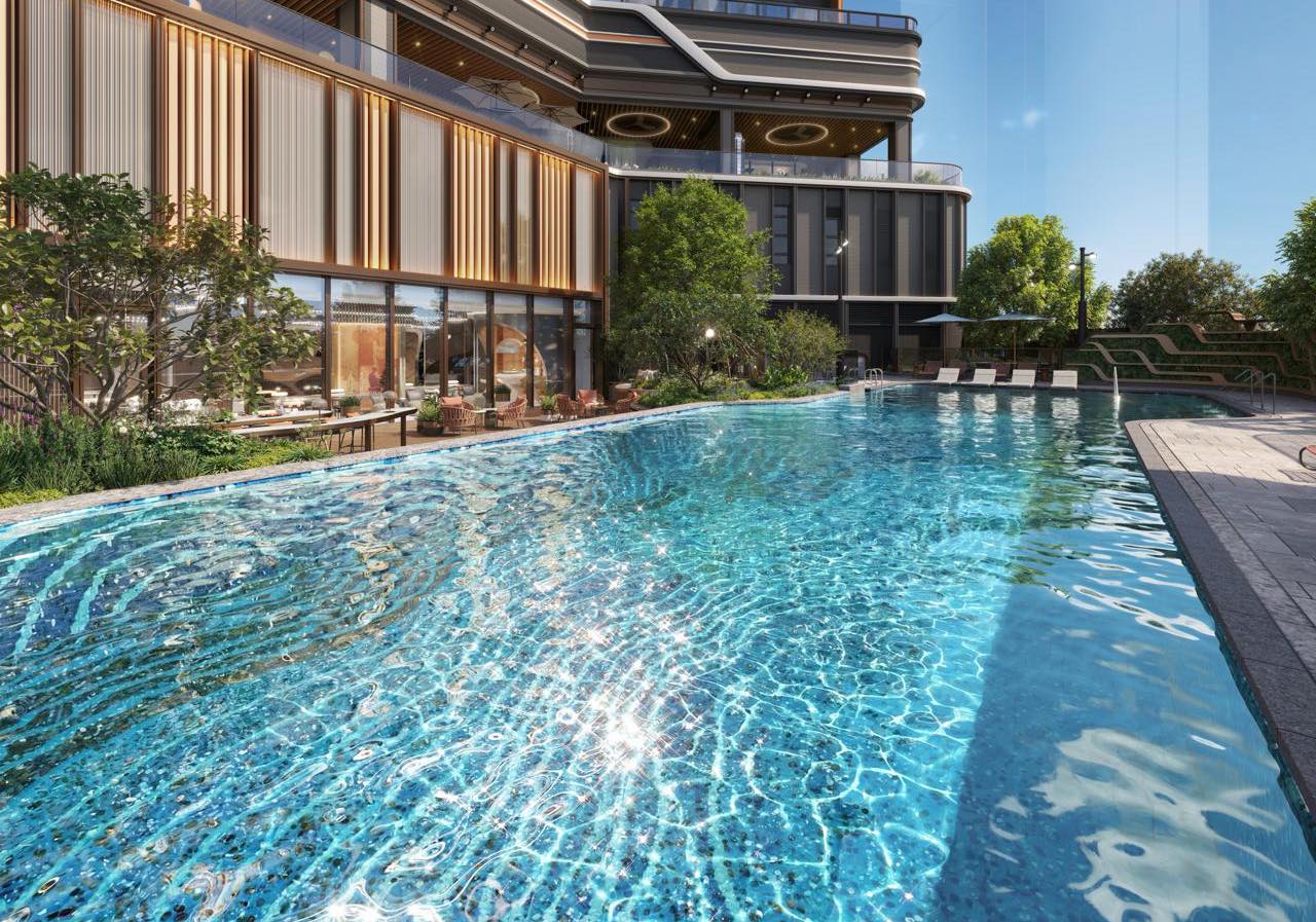 Grand MayFair clubhouse exterior